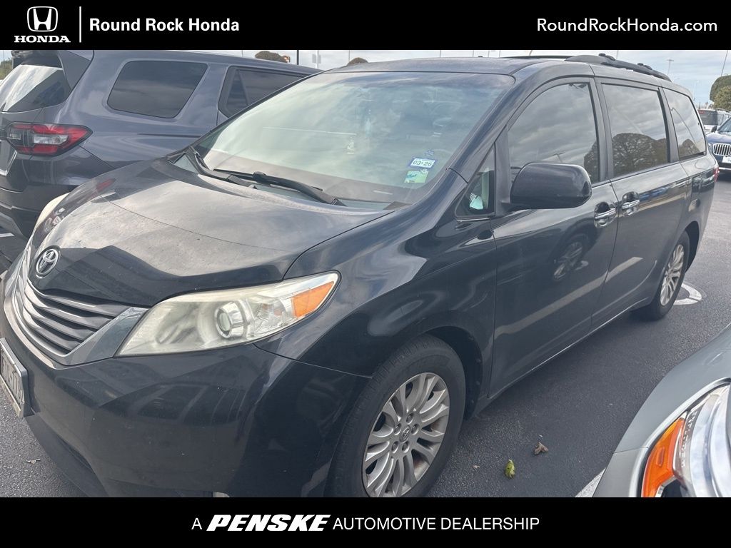 2015 Toyota Sienna XLE -
                  Round Rock, TX