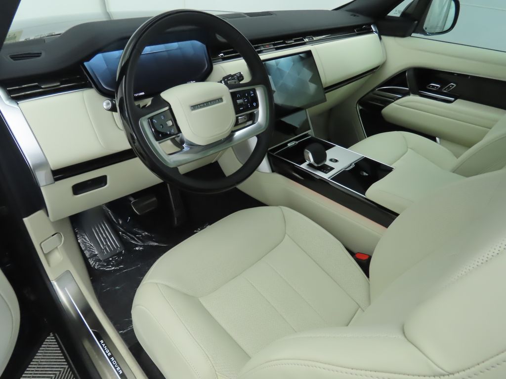 Thumbnail: 2025 Land Rover Range Rover - 10