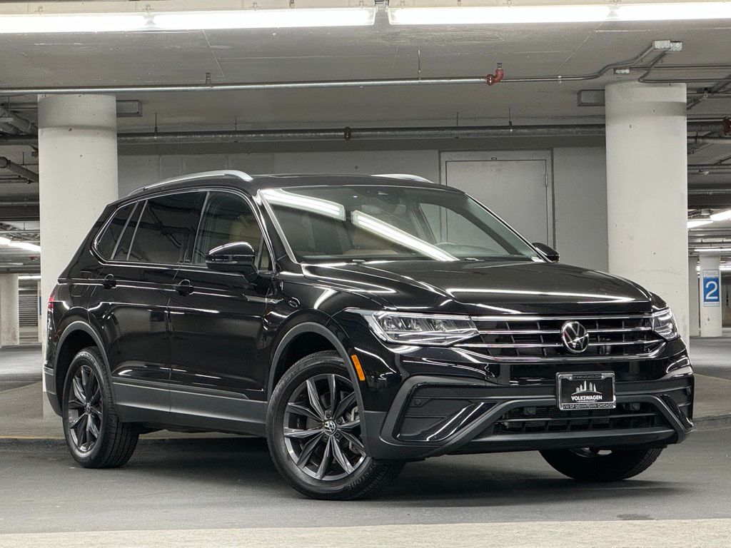 2023 Volkswagen Tiguan 2.0T SE 3