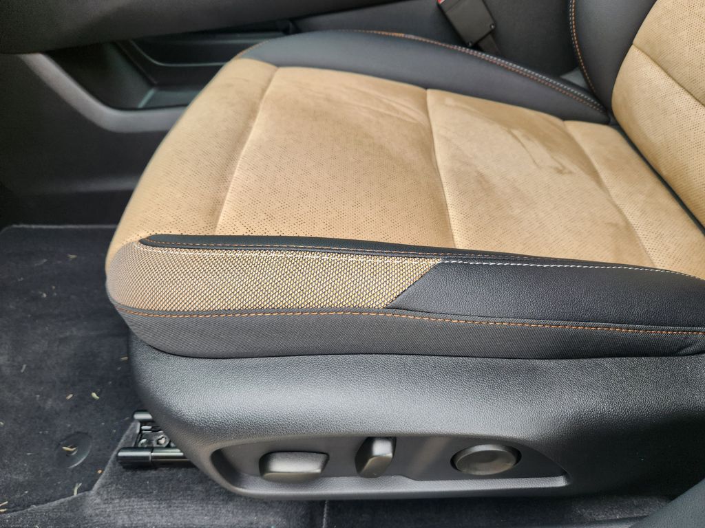 2026 Chevrolet Equinox ACTIV photo 14