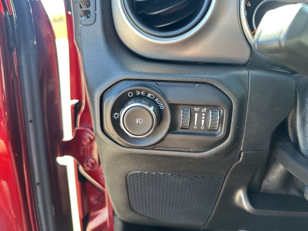 Used Car 2021 Jeep Wrangler  For Sale Under $30,000 In Austin, Texas