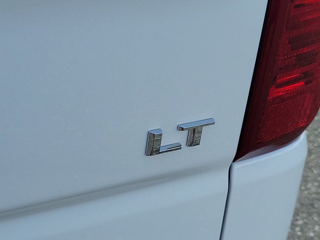 2025 Chevrolet Silverado 1500 LT 6