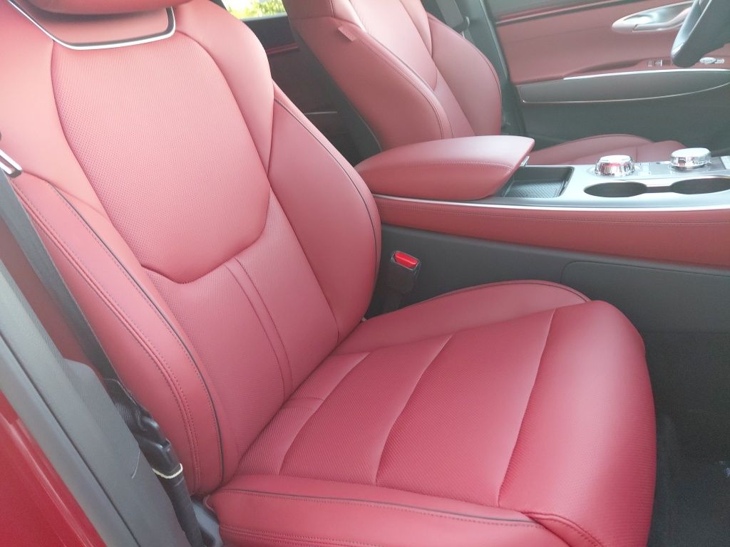 Thumbnail: 2026 Genesis GV70 - 22