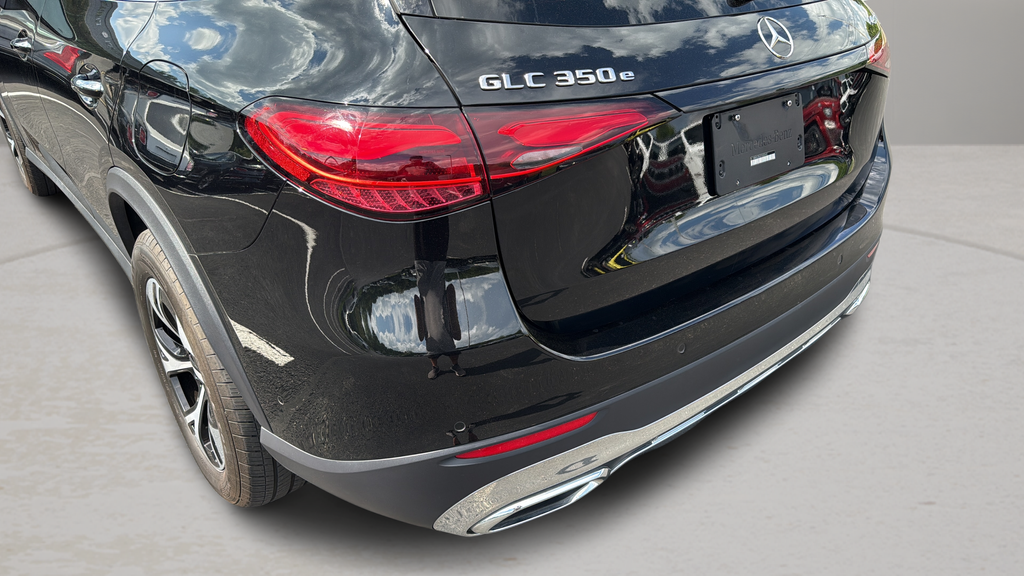2025 Mercedes-Benz GLC