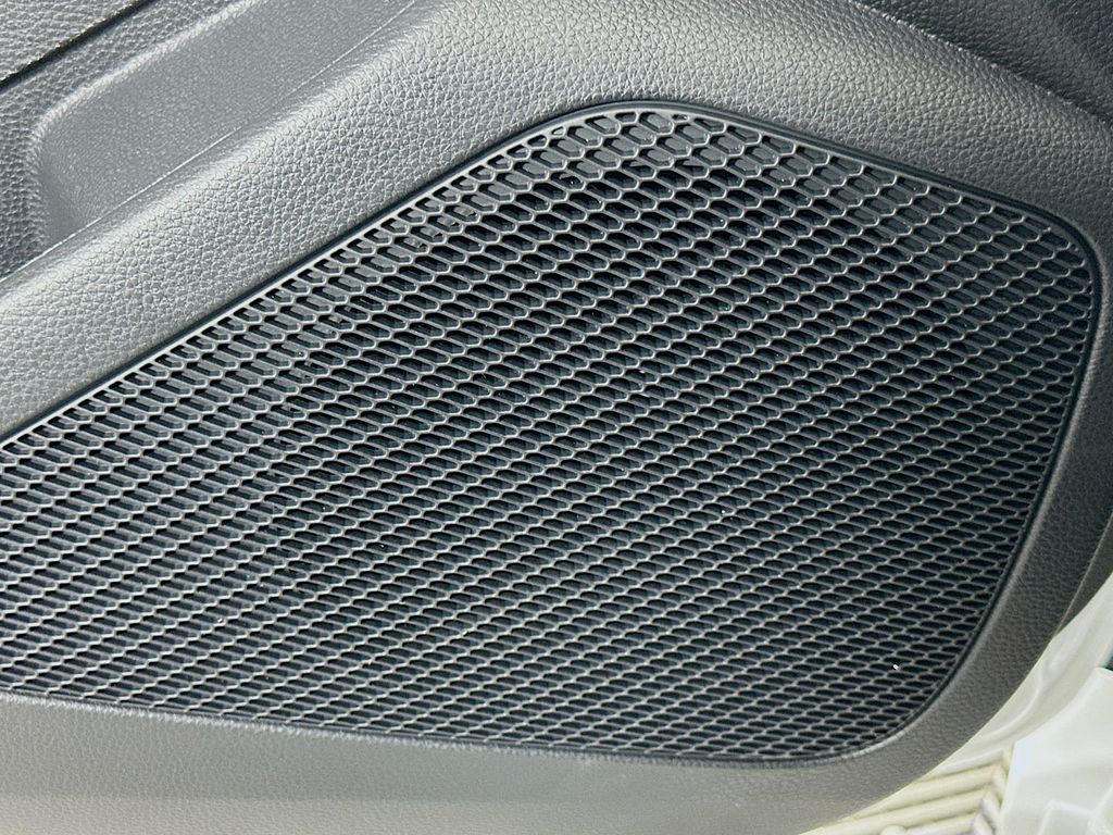 Thumbnail: 2025 Toyota Corolla - 18