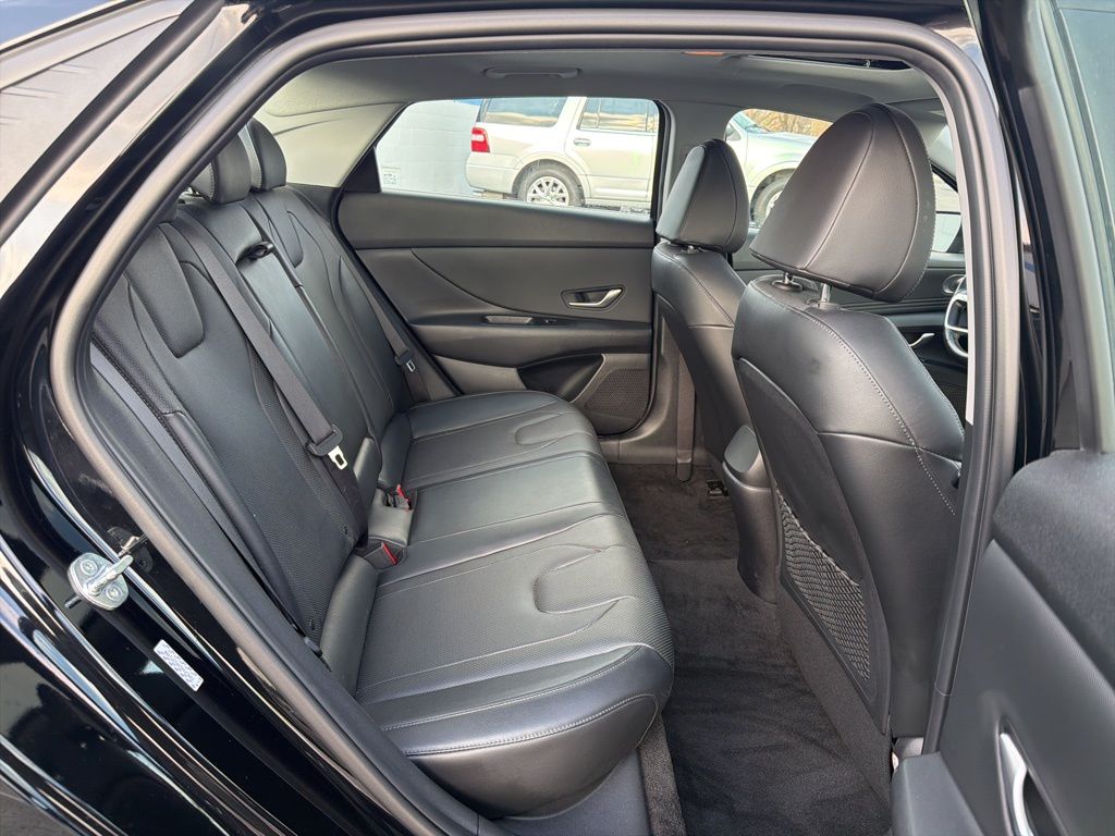 Thumbnail: 2023 Hyundai Elantra - 23