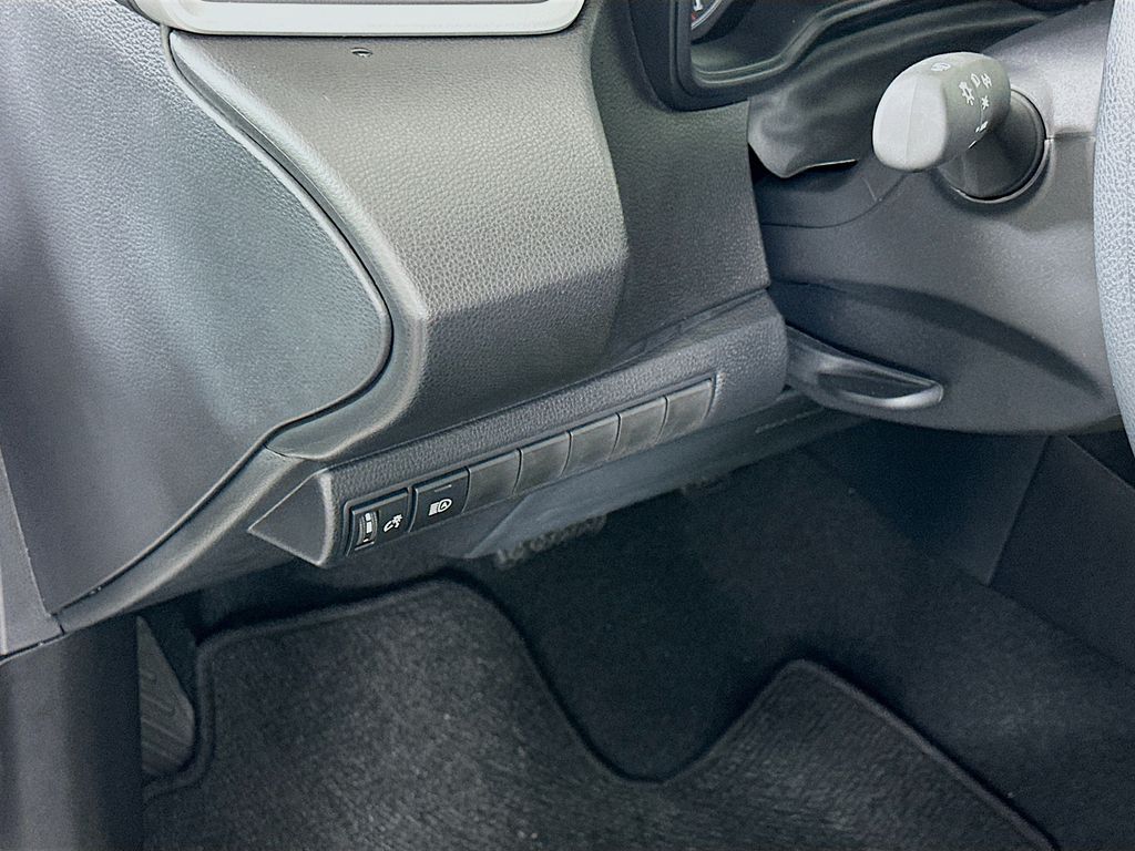 Thumbnail: 2025 Toyota Corolla - 10