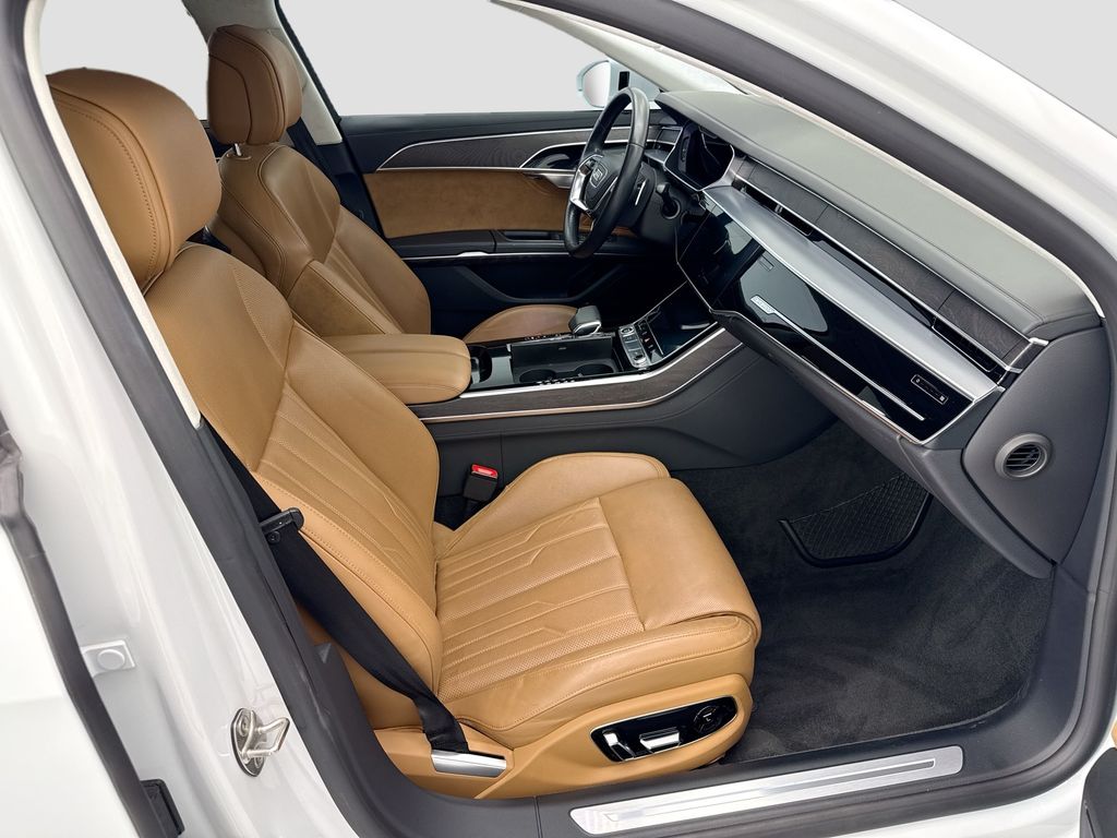 Thumbnail: 2021 Audi A8 - 19