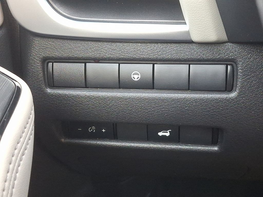 Thumbnail: 2022 Nissan Rogue - 24