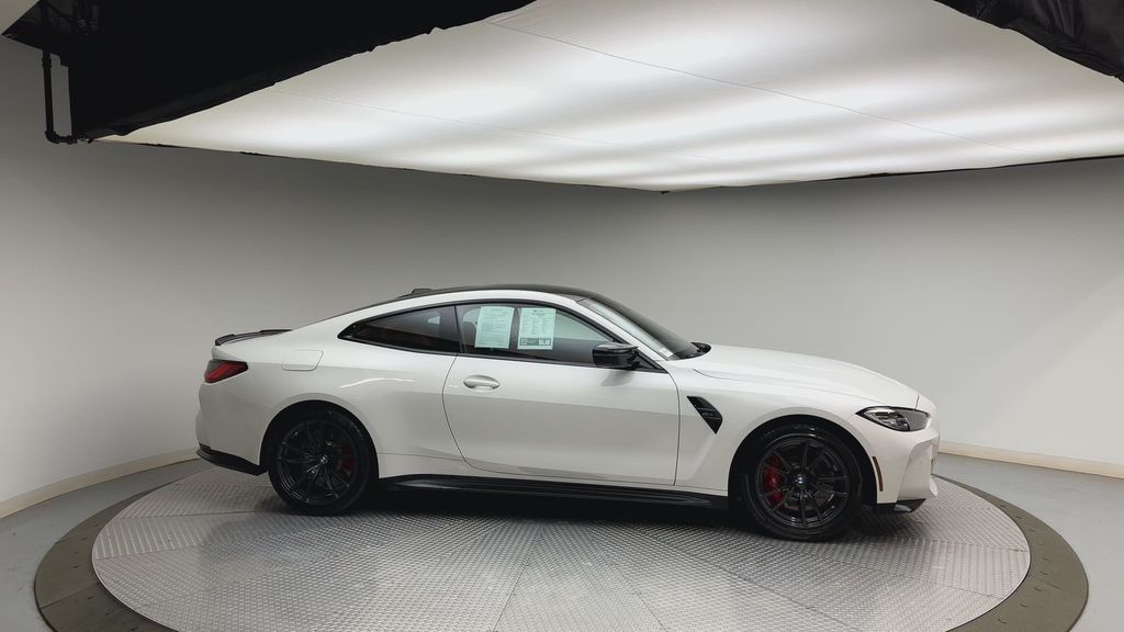 Thumbnail: 2024 BMW M4 - 9