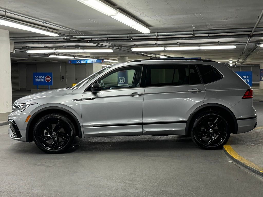 2023 Volkswagen Tiguan 2.0T SE R-Line Black 33