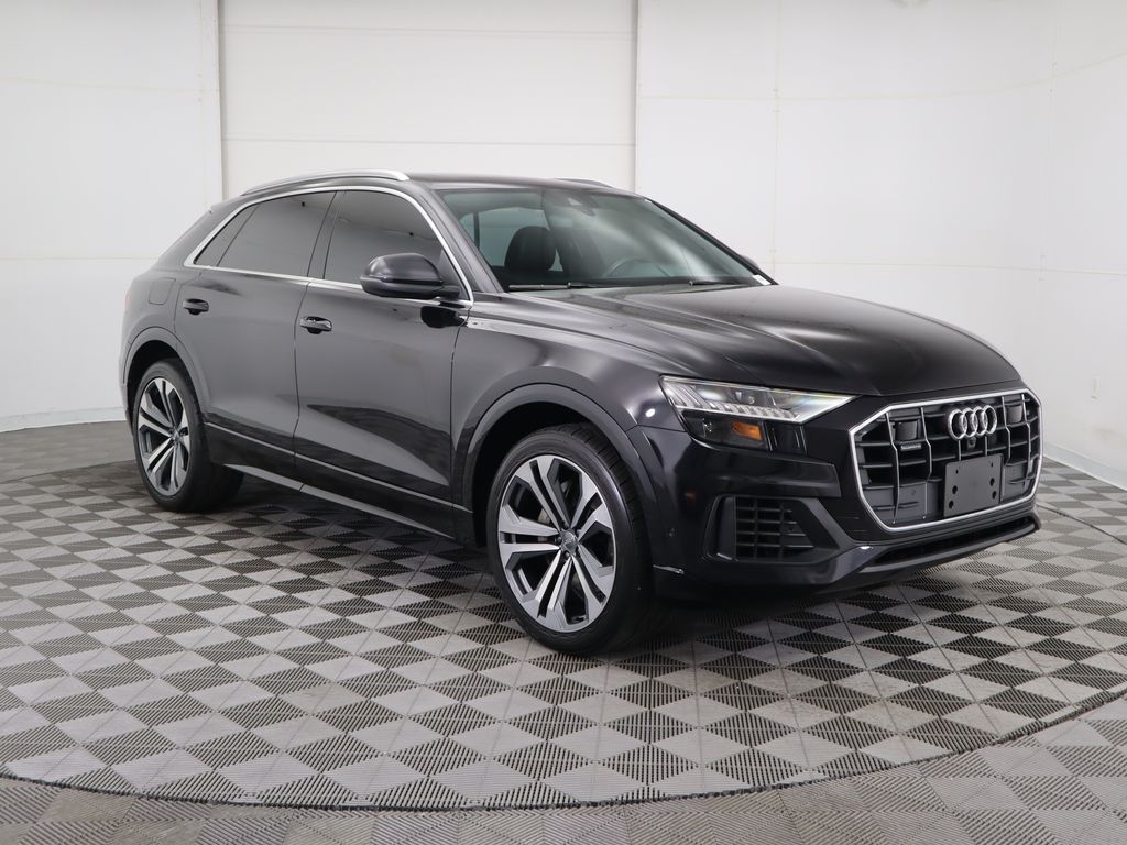 2019 Audi Q8 Prestige 3