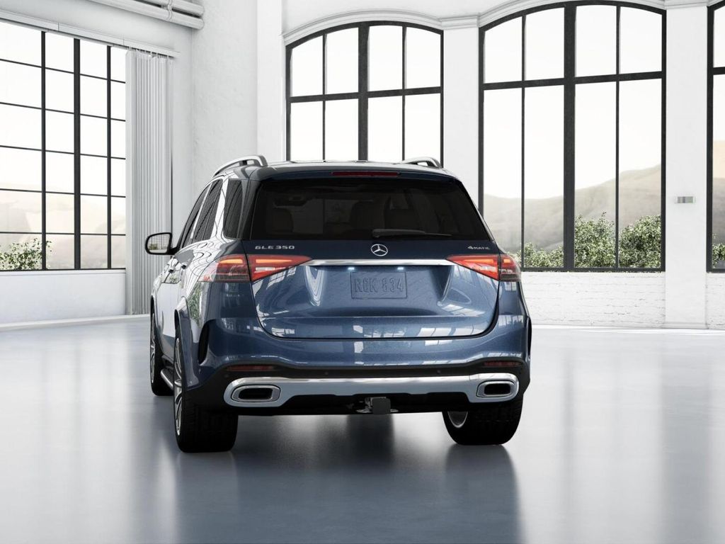 Thumbnail: 2026 Mercedes-Benz GLE - 26