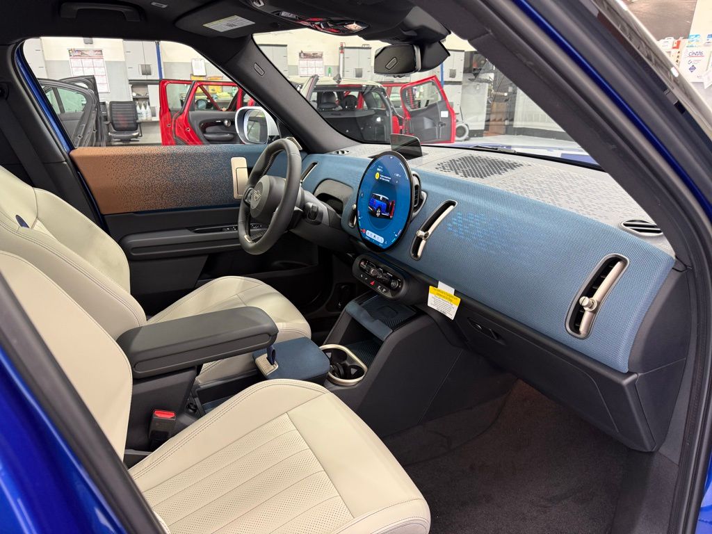 Thumbnail: 2025 MINI Cooper Countryman - 29