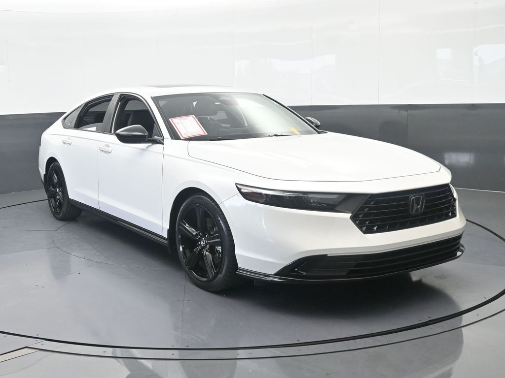 Used 2025 White Honda Sport-L image 9