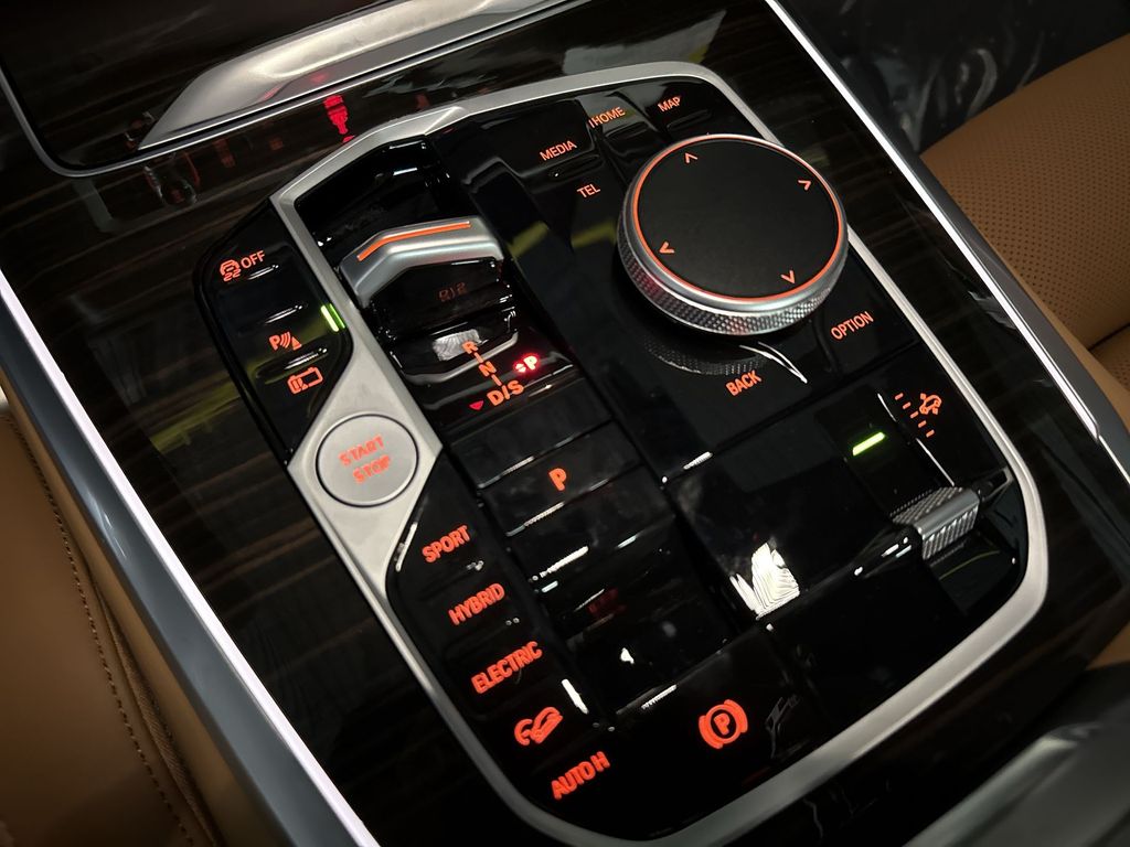 Thumbnail: 2026 BMW X5 - 20