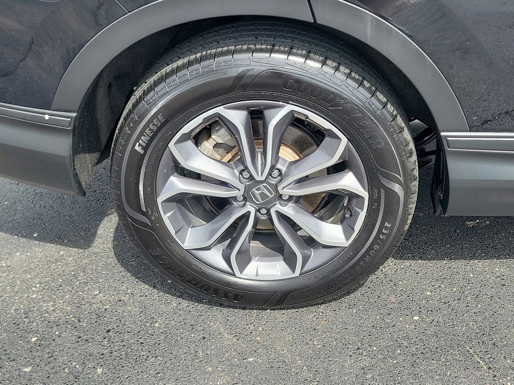 View vehicle photo 6