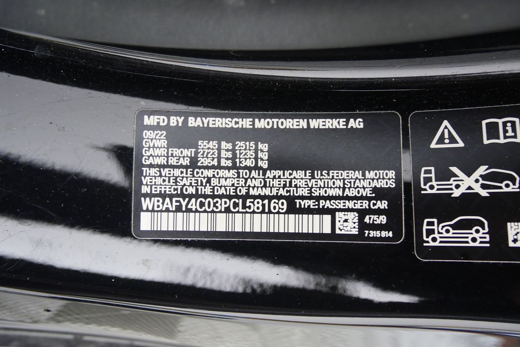 Thumbnail: 2023 BMW 8 Series - 31