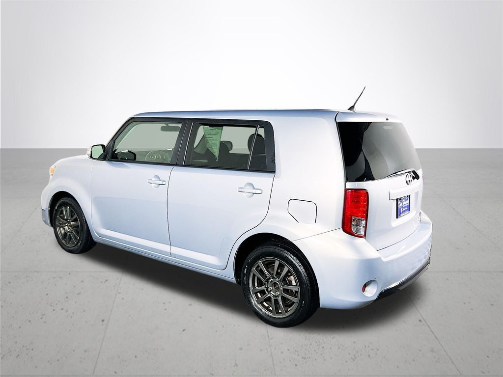 2013 Scion xB Base