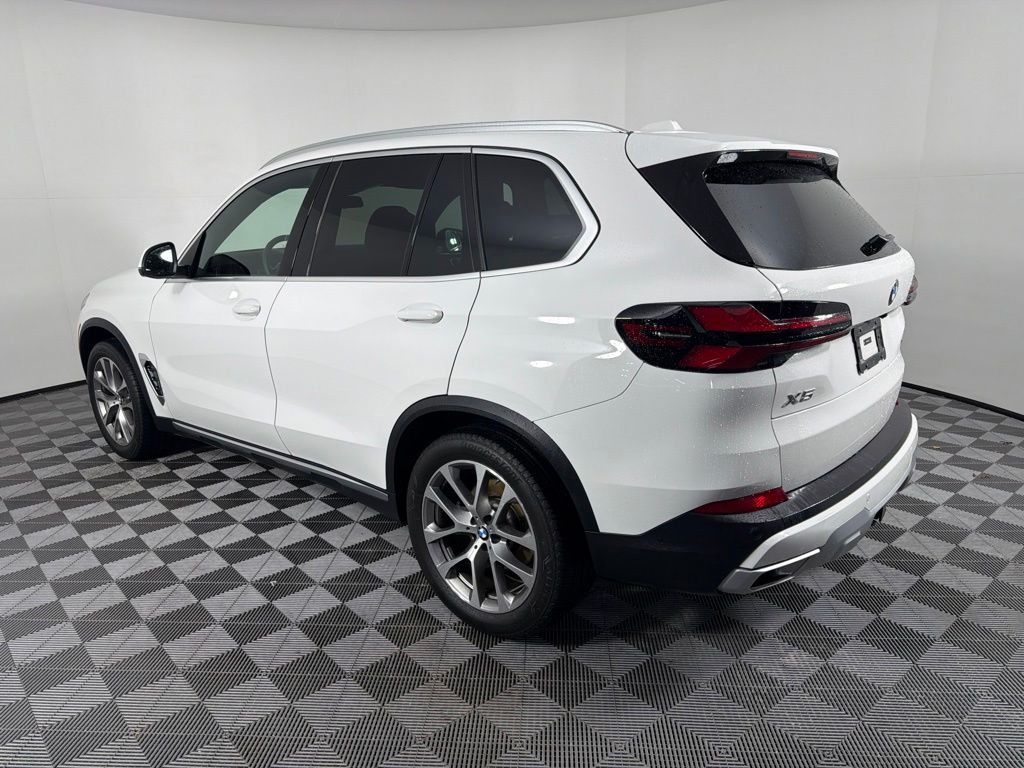Thumbnail: 2025 BMW X5 - 7