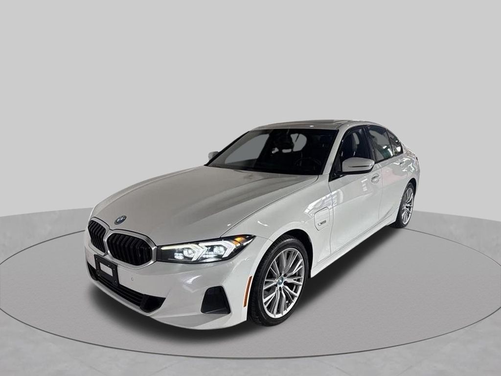 Alpine White 2023 BMW 3 Series Sedan Rear-Wheel Drive 8-Speed Automatic