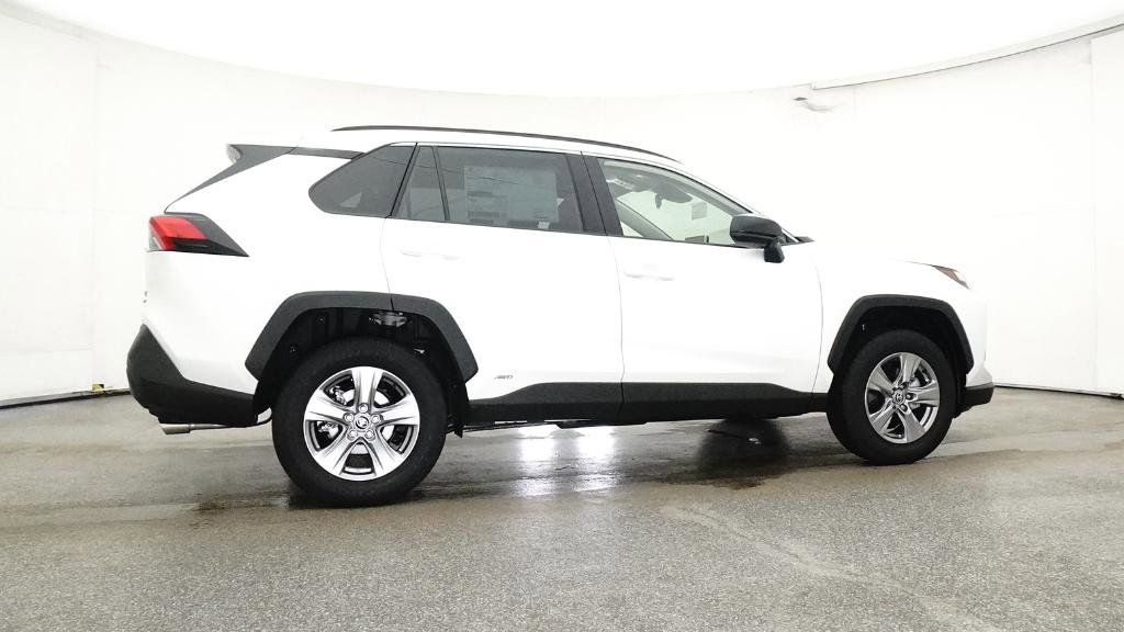 Thumbnail: 2025 Toyota RAV4 - 27