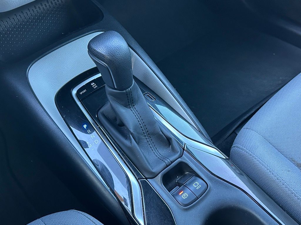 Thumbnail: 2021 Toyota Corolla - 25