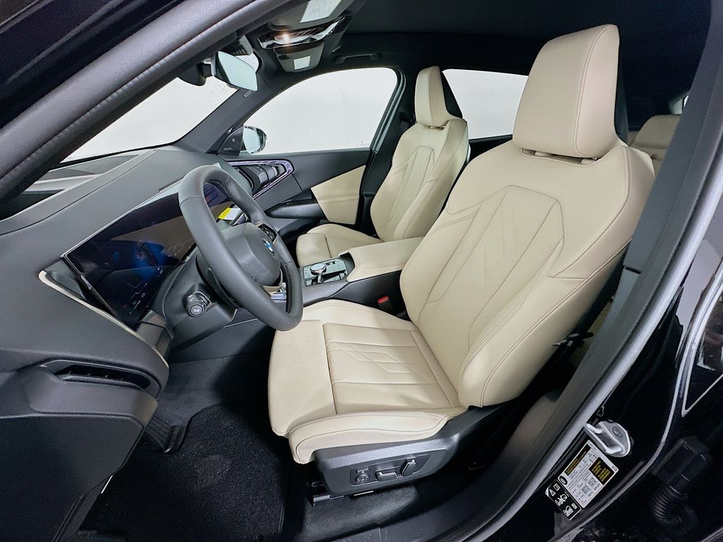 Thumbnail: 2025 BMW X3 - 16