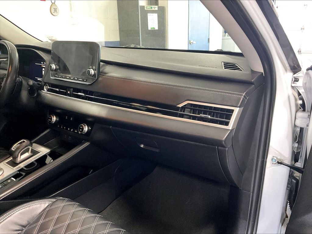2022 Mitsubishi Outlander — photo 13