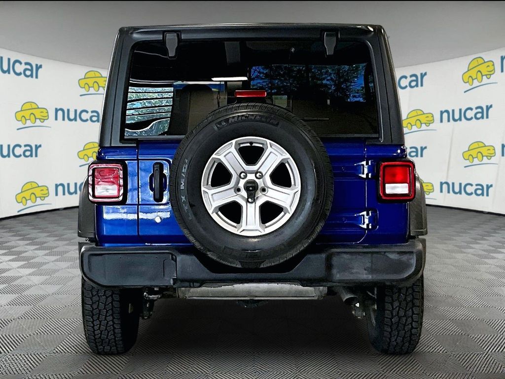 2019 Jeep Wrangler — photo 5
