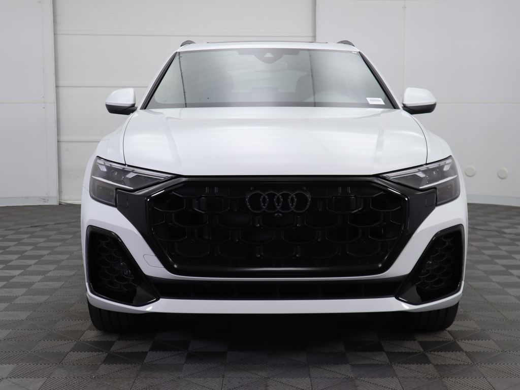 2025 Audi Q8  2