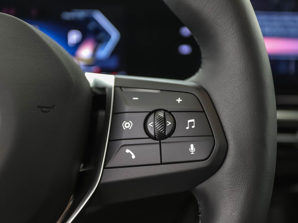 Thumbnail: 2025 BMW X1 - 13