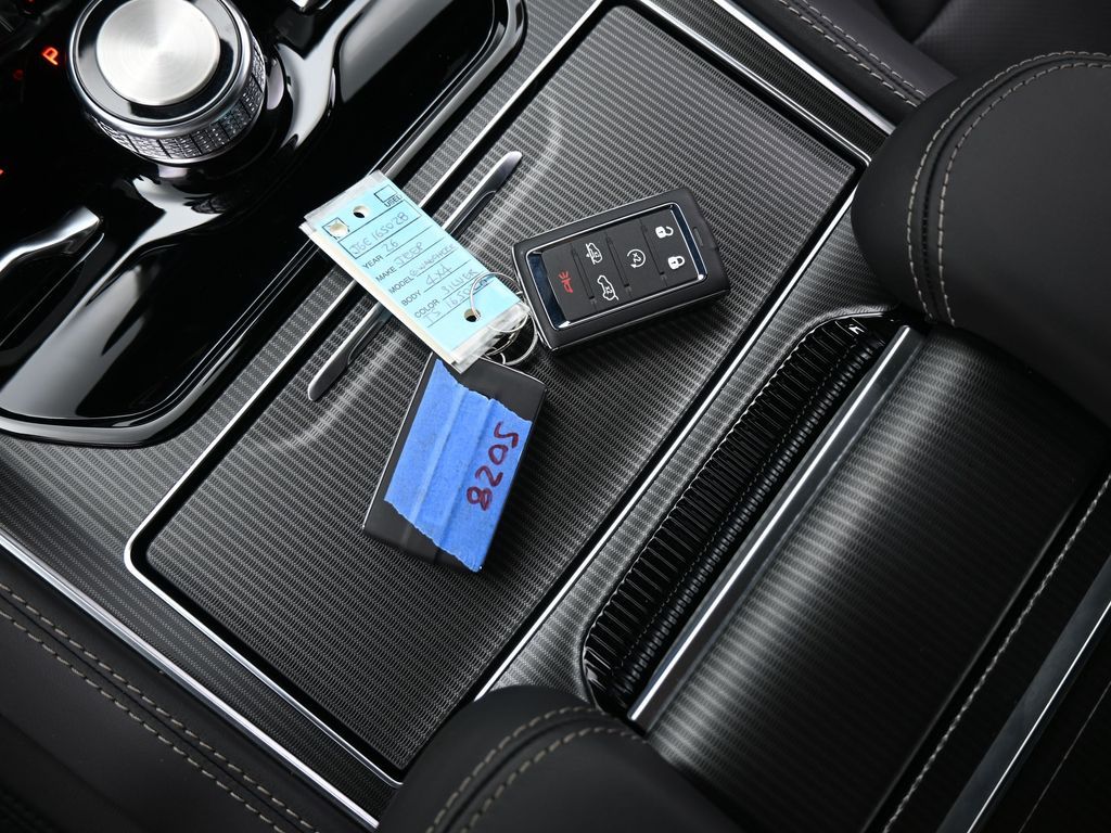 New 2026 Silver Zynith Jeep Summit Obsidian image 21