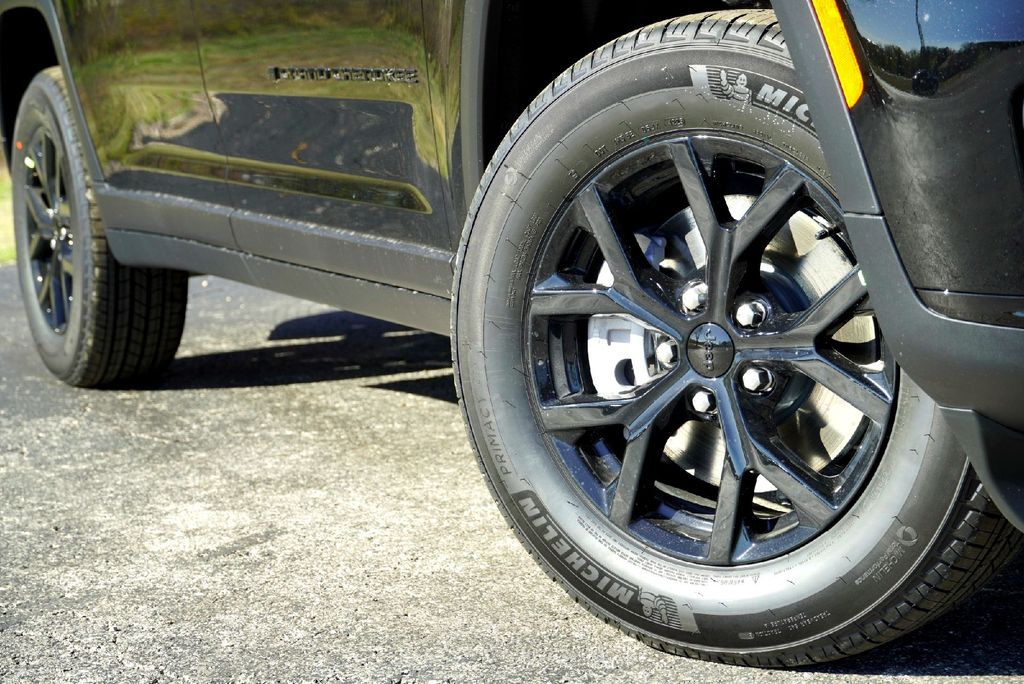 New Car 2025 Jeep Grand Cherokee L  Altitude X For Sale Under $40,000 In Taylor, Texas