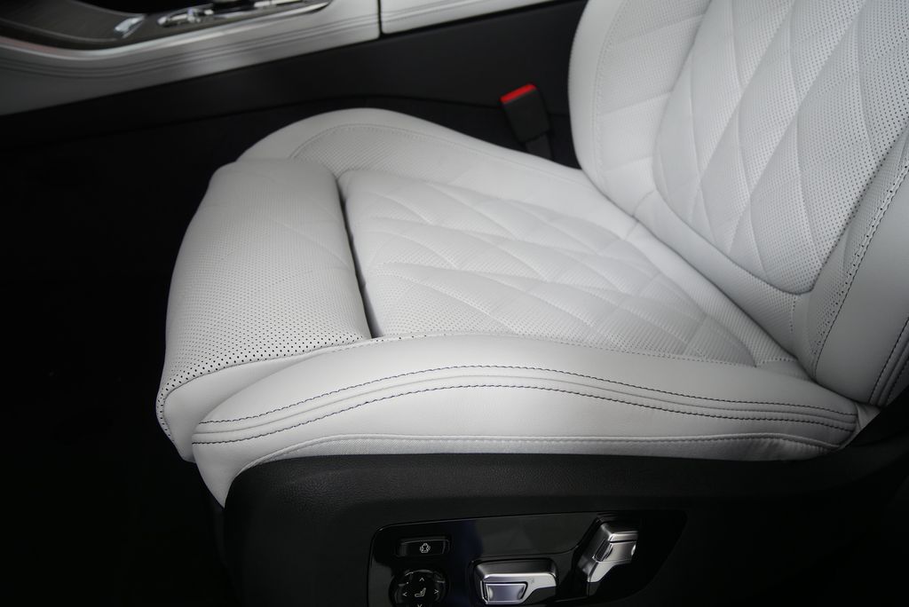 Thumbnail: 2026 BMW X5 - 7
