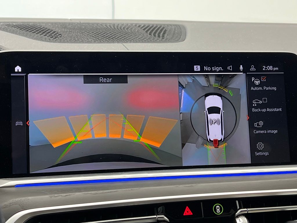 Thumbnail: 2022 BMW X7 - 16