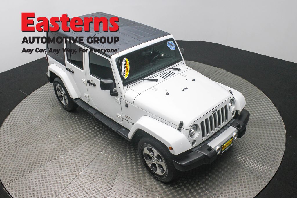 Used 2018 White Jeep Unlimited Sahara image 3