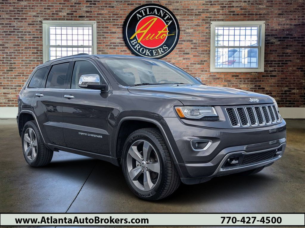 Gray (Granite Crystal Metallic Clearcoat) 2015 Jeep Grand Cherokee SUV / Crossover 4X2 8-Speed Automatic