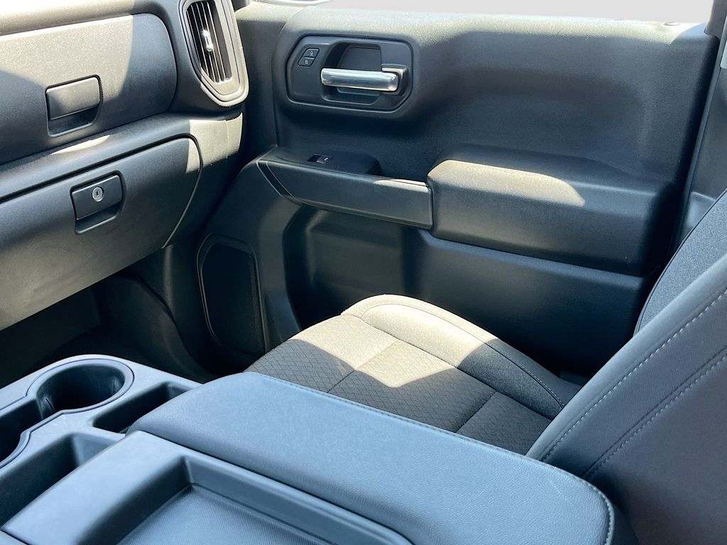 Used 2023 Gray Chevrolet Custom image 21