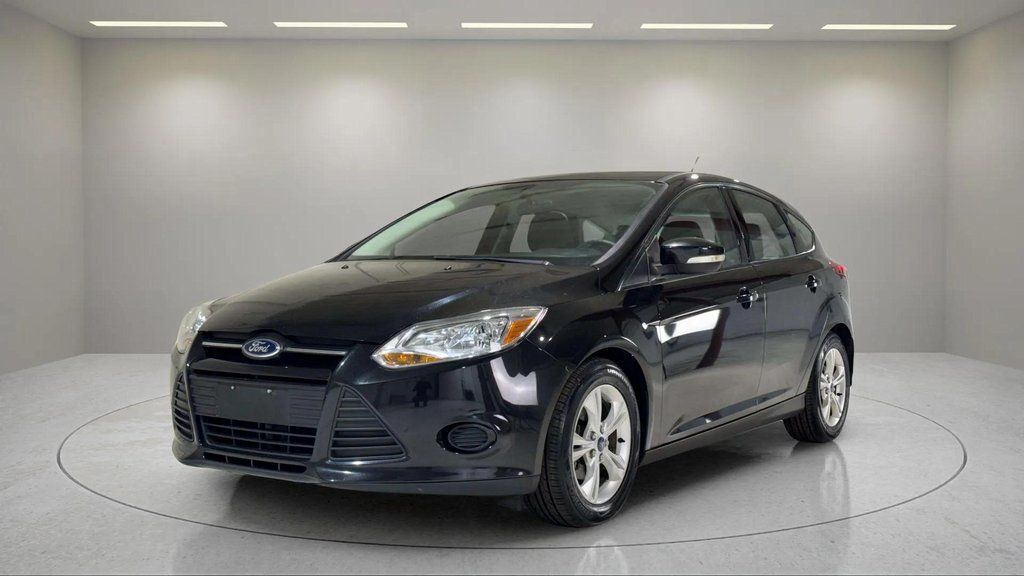 Used 2014 Tuxedo Black Metallic Ford SE image 17