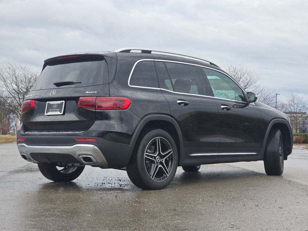 New 2026 Black Mercedes-Benz GLB 250 image 16