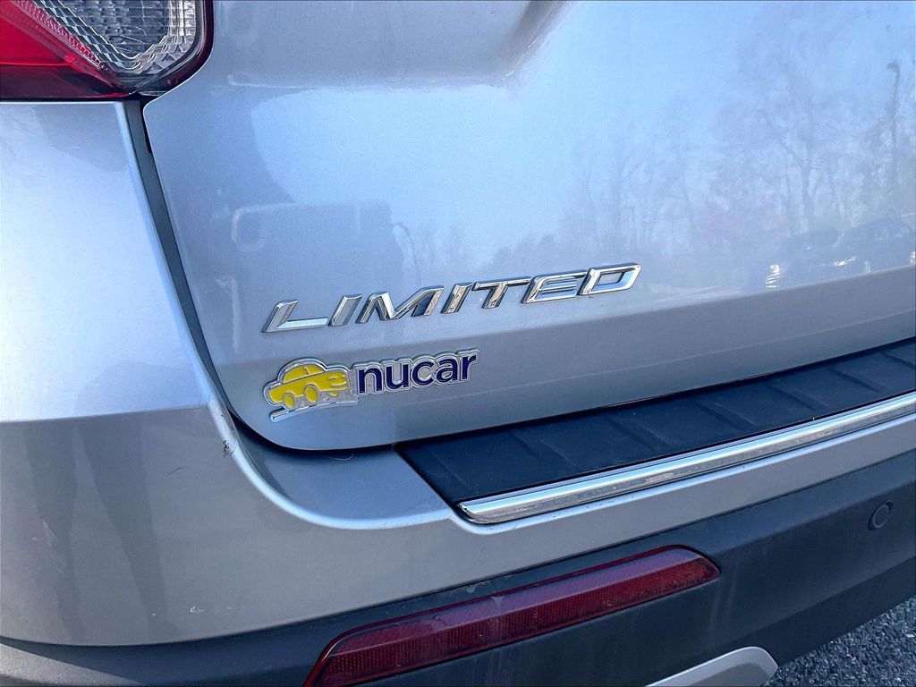 2023 Ford Explorer — photo 28