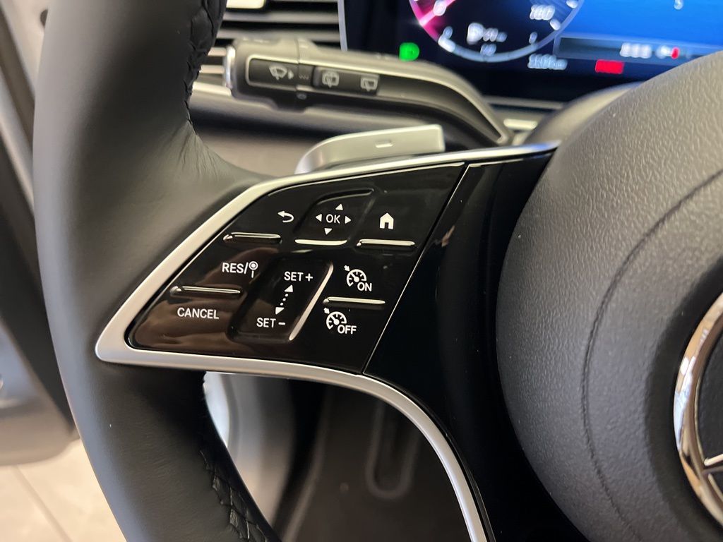 Thumbnail: 2026 Mercedes-Benz GLE - 14