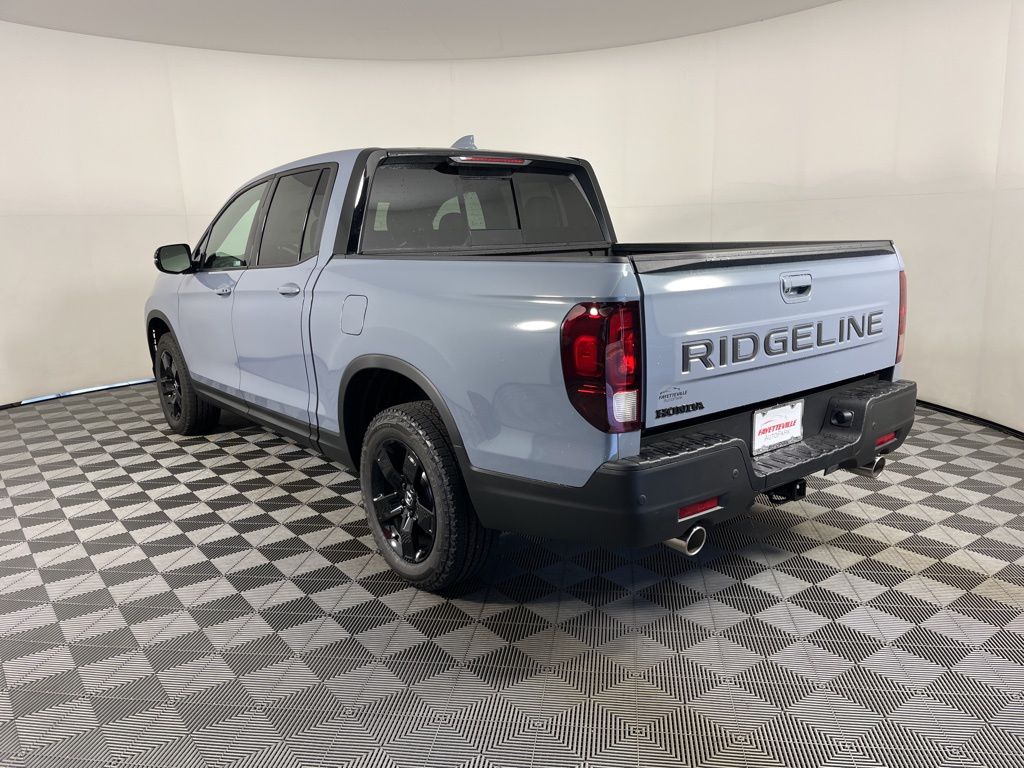 Thumbnail: 2025 Honda Ridgeline - 3