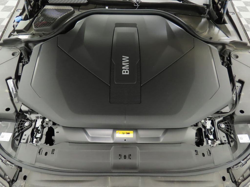 Thumbnail: 2025 BMW i5 - 29