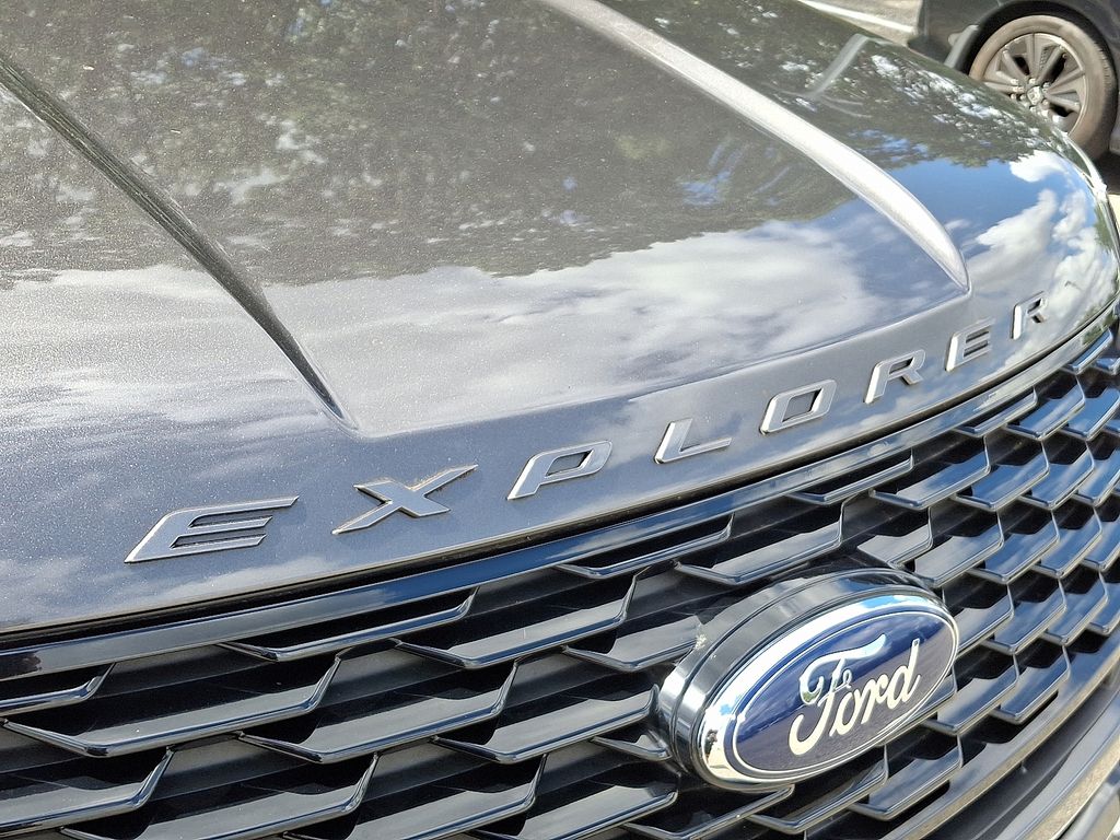 Thumbnail: 2018 Ford Explorer - 4