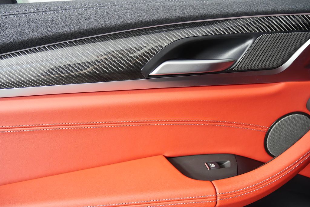 Thumbnail: 2025 BMW X4 - 14