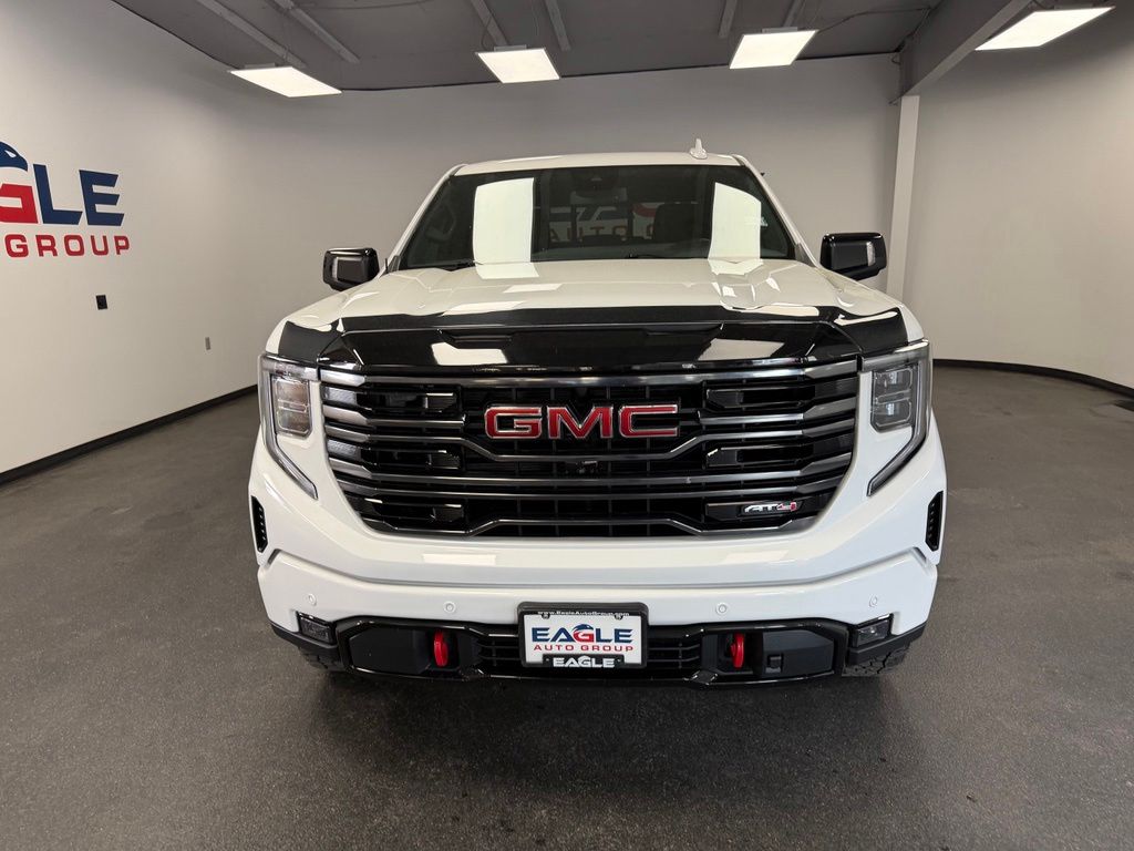 2023 GMC Sierra 1500 AT4 Crew Cab 4WD