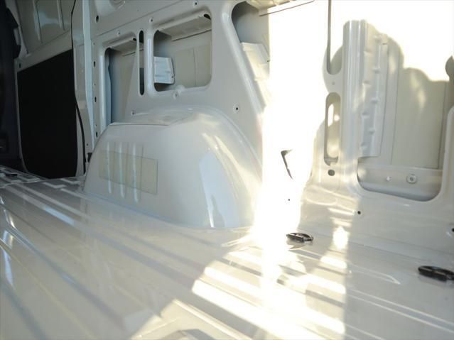 Thumbnail: 2026 Mercedes-Benz Sprinter - 32