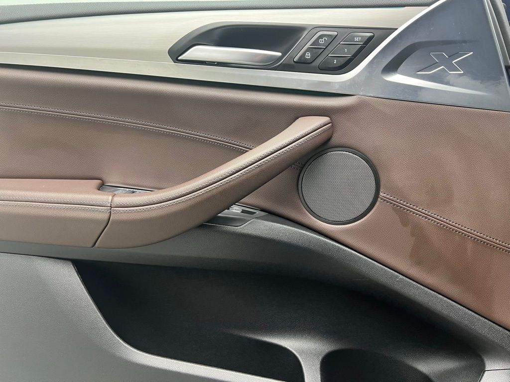 Thumbnail: 2022 BMW X3 - 21